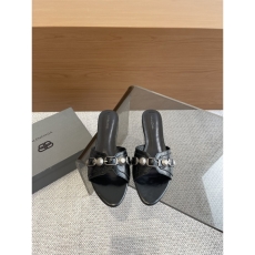 Balenciaga Slippers